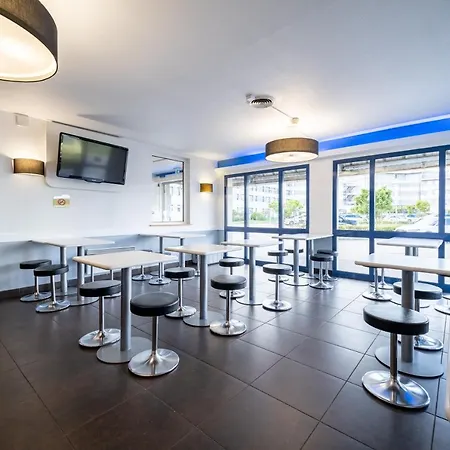 Calais Terminal Cité Europe 2 étoiles Hotel