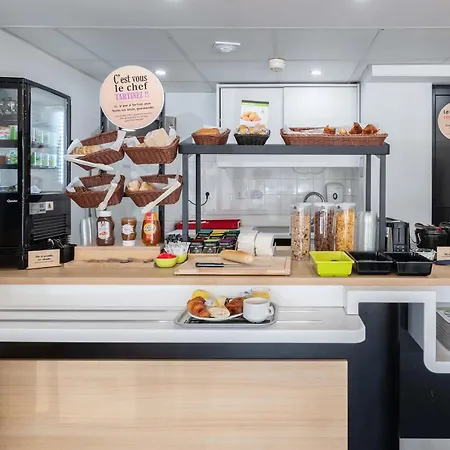 Calais Terminal Cité Europe 2 étoiles 2* Coquelles