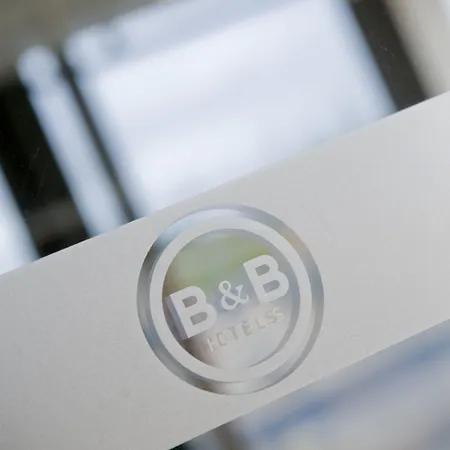 Hotel Calais Terminal Cité Europe 2 étoiles Coquelles