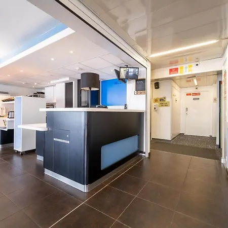 Hotel Calais Terminal Cite Europe 2 Etoiles 2*