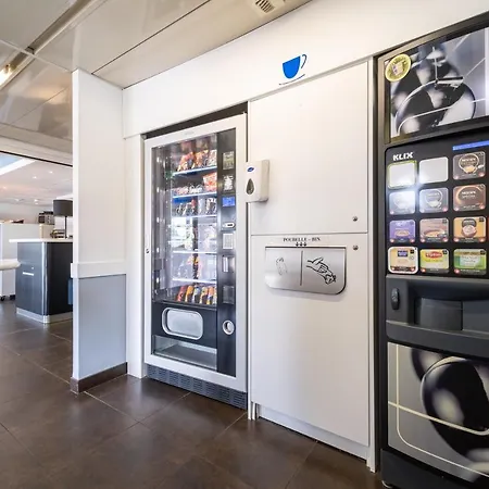 Calais Terminal Cite Europe 2 Etoiles Coquelles