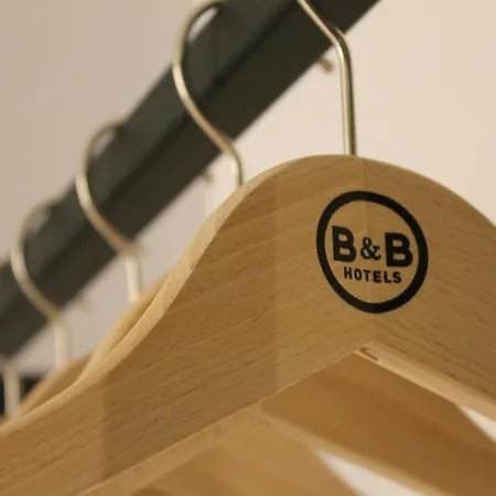 Hotel Calais Terminal Cite Europe 2 Etoiles