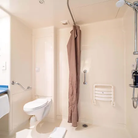 Hotel Calais Terminal Cite Europe 2 Etoiles Coquelles