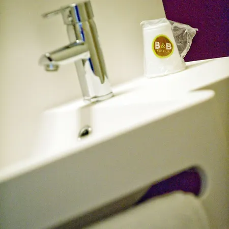 Hotell Calais Terminal Cite Europe 2 Etoiles