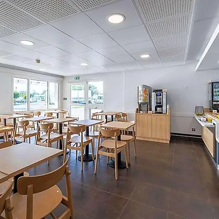 Otel Calais Terminal Cite Europe 2 Etoiles 2*