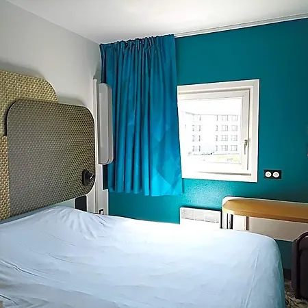 Otel Calais Terminal Cite Europe 2 Etoiles 2*