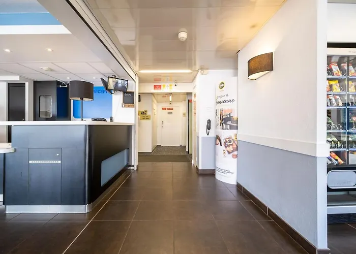 Calais Terminal Cité Europe 2 étoiles 2*