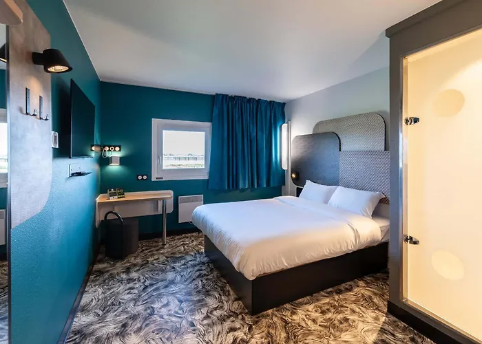 Hotel Calais Terminal Cité Europe 2 étoiles 2*