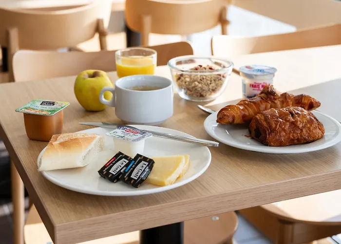 Calais Terminal Cité Europe 2 étoiles Coquelles