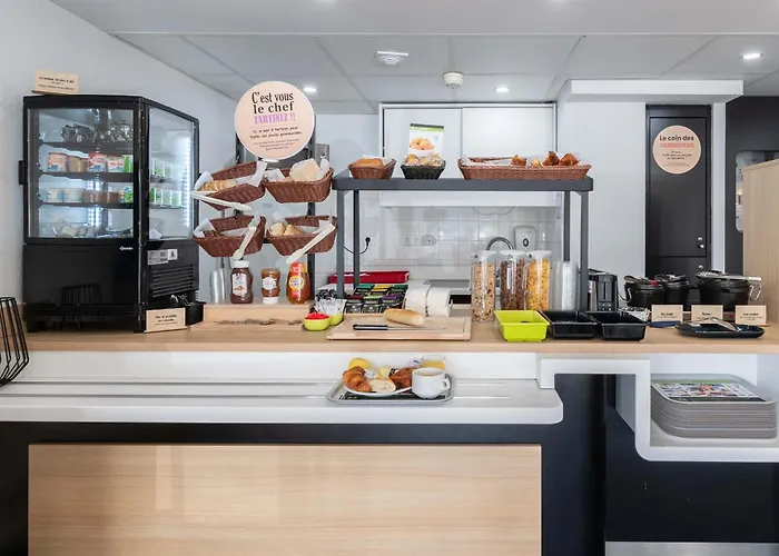 Calais Terminal Cité Europe 2 étoiles 2* Coquelles