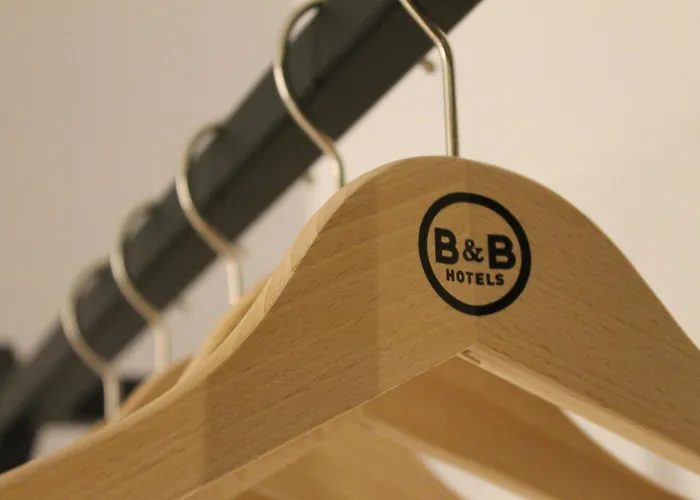 Hotel Calais Terminal Cité Europe 2 étoiles